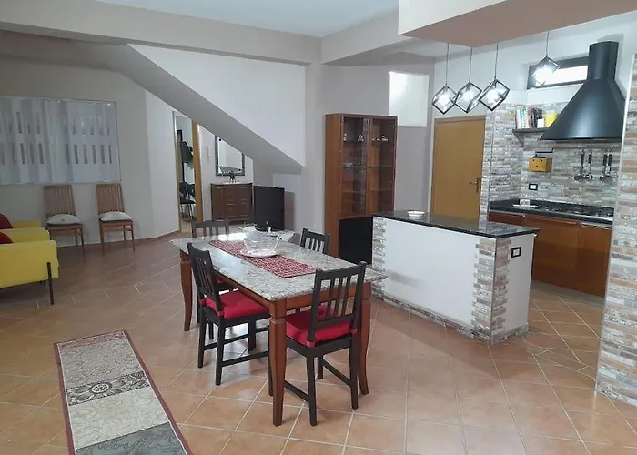 Casa Vacanze A 2 Minuti Dal Mare